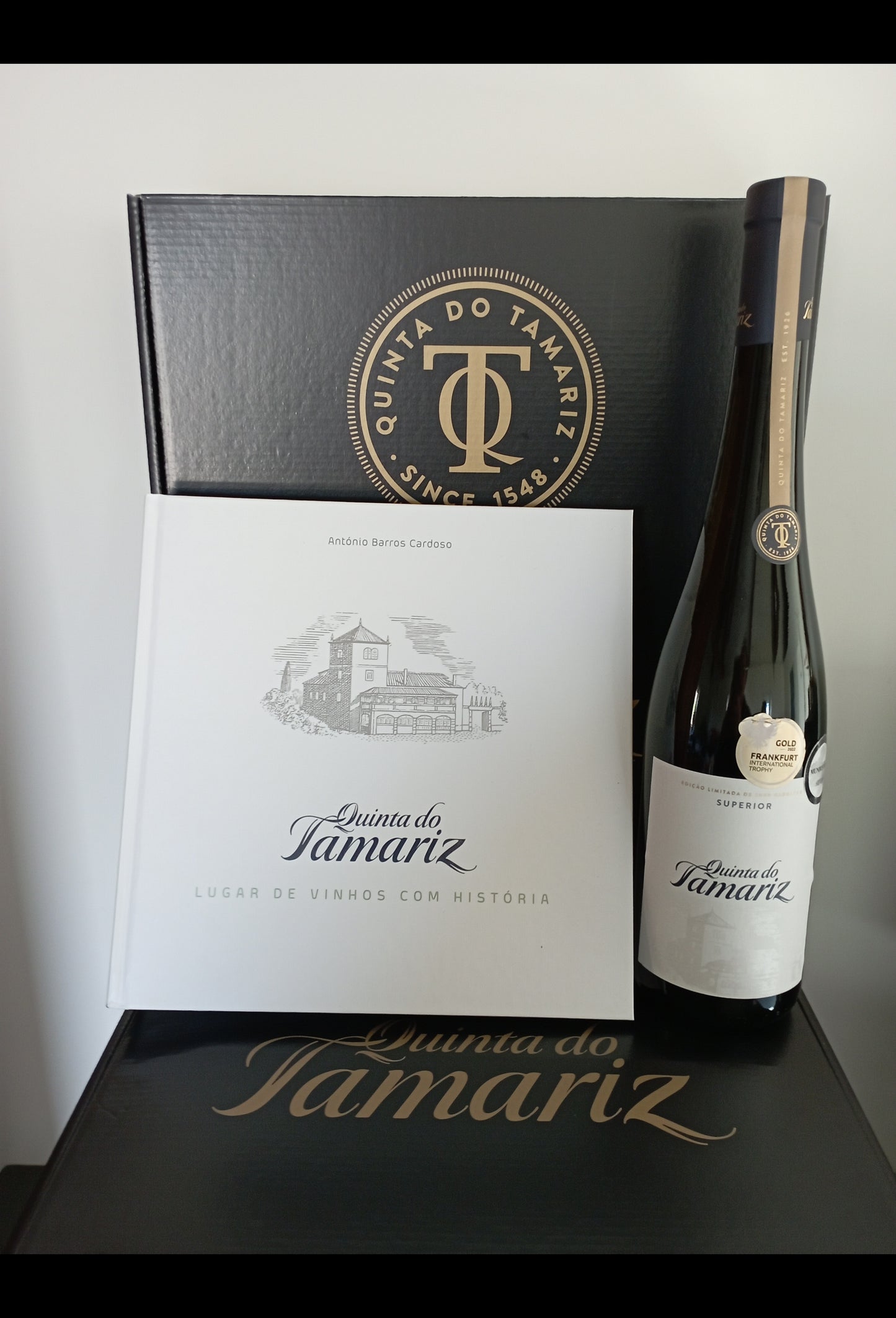 Quinta do Tamariz - Book (Portuguese Version)